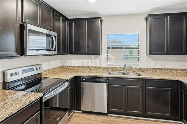 Photo - 1122 Brenton Leaf Dr