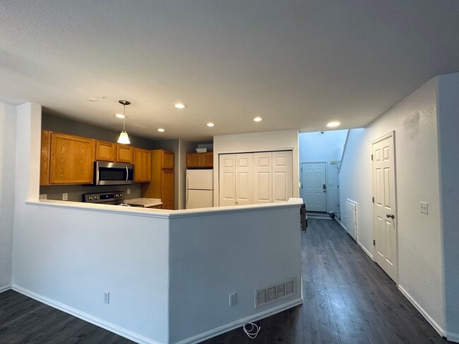 Photo - 2085 E 103rd Ave