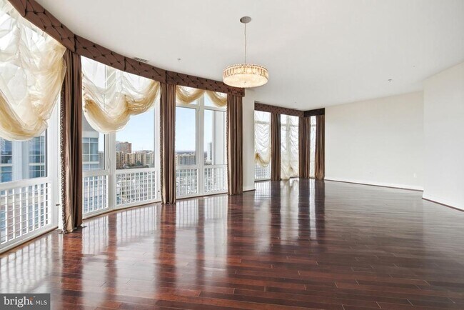 Photo - 8220 Crestwood Heights Dr Unidad 1906