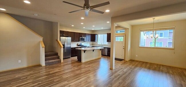 Photo - 1044 Magnuson Way