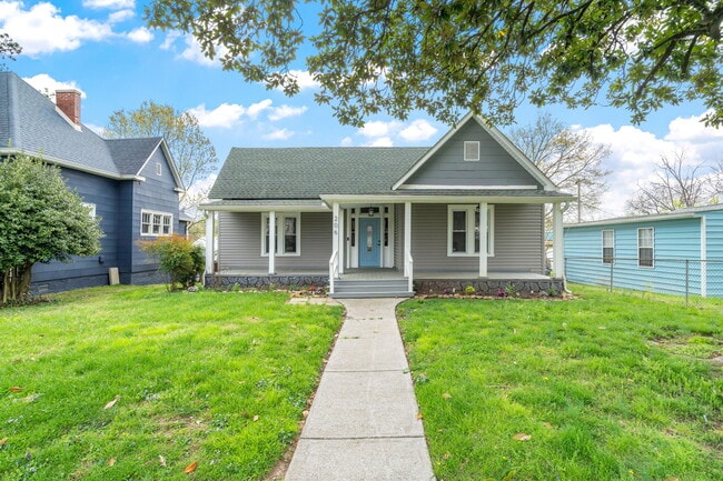 Photo - 206 E Springdale Ave