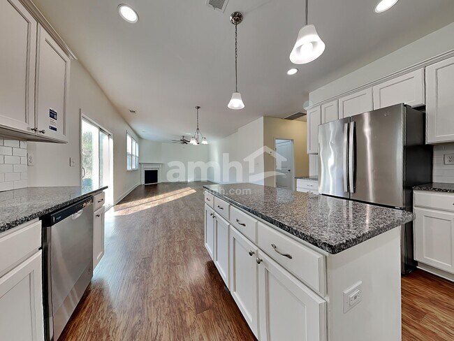 Photo - 1027 Monitor Ct