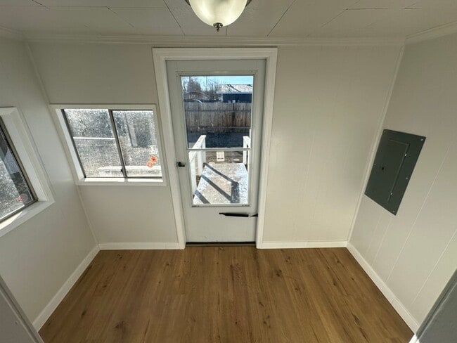 Photo - 310 N Elm St