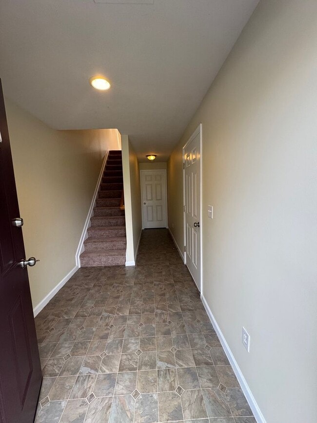 Photo - Taylor Spring Townhouse With Garage and Basement