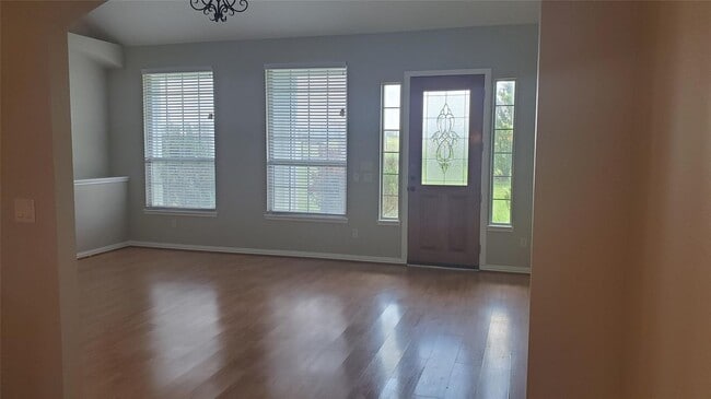Photo - 1656 County Rd 697