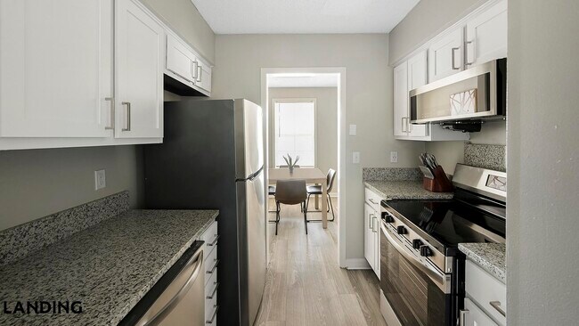 231 New Shackle Island Rd Unit J70