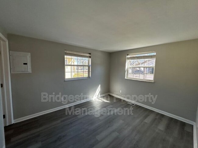 Photo - 2605 Revere Ave