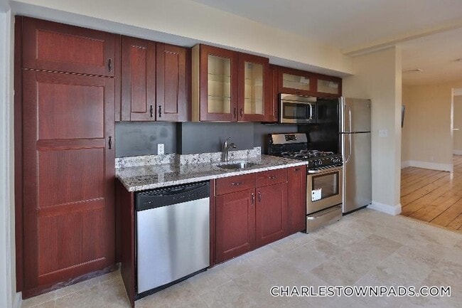 Photo - 28 Parker St Unit 2