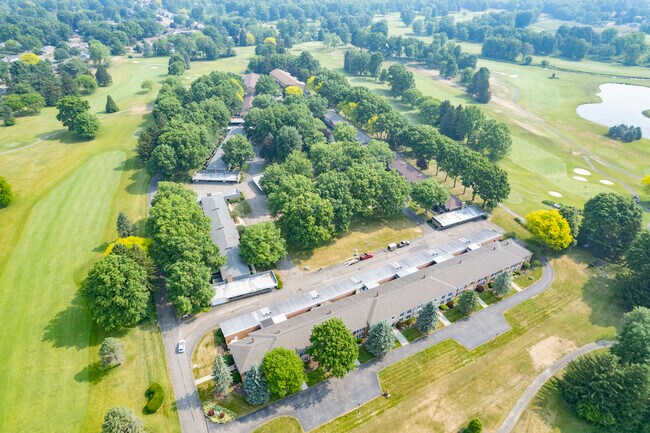 Photo - Bob-O-Link Manor