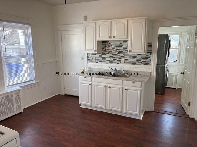 Photo - 192 Chandler Ave Unit 1