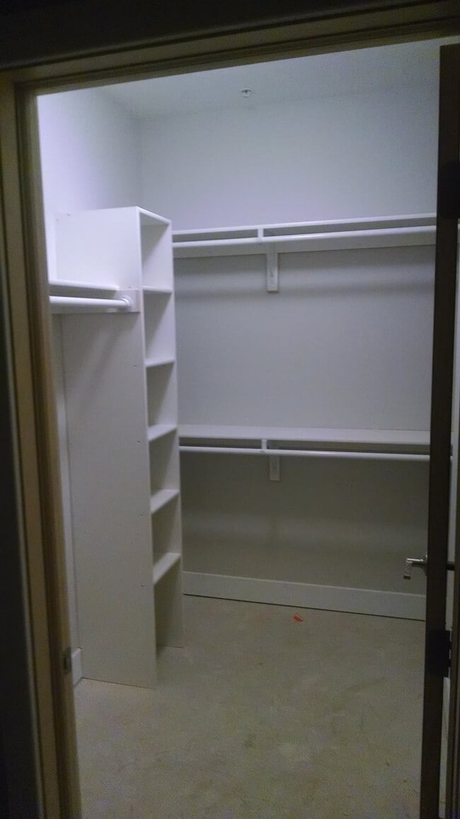 Bedroom closet - 617 Pierce St Unit 302