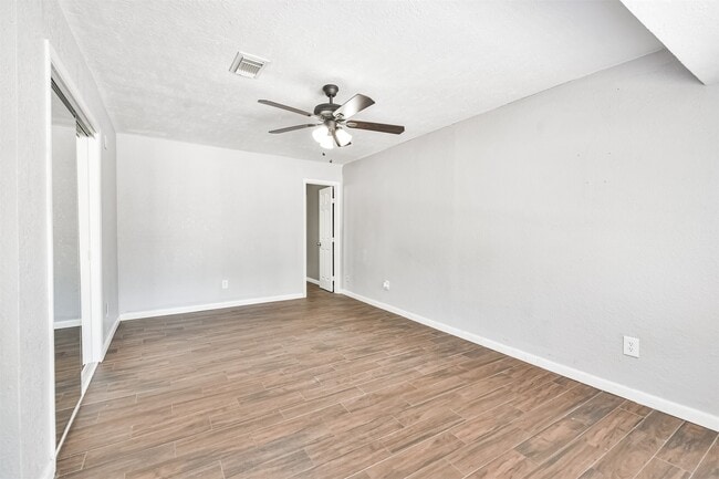 Photo - 7106 Pinetex Dr