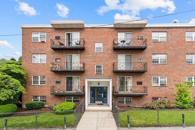 Photo - 4 Robinwood Ave Unit 2