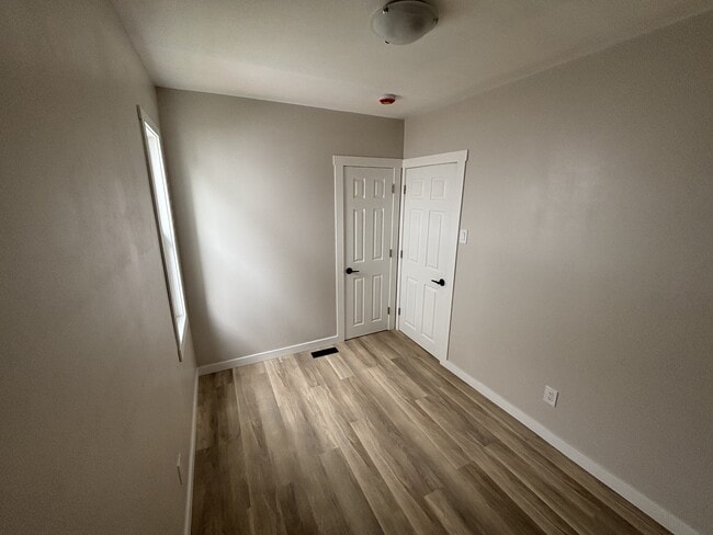 Photo - 25 Vipond Rd Unit A