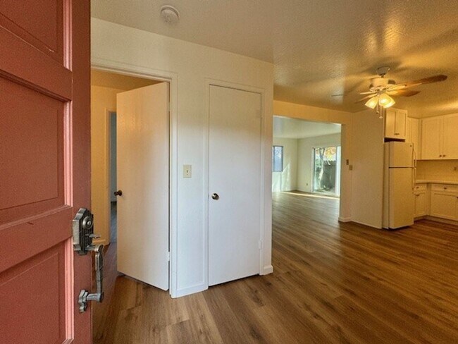 Photo - Golden Gate Drive, 930-940 Unit 930 Golden Gate Drive