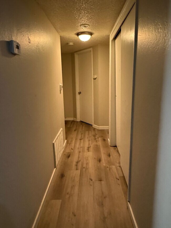 Photo - 3 bedroom 1 bath duplex Unit 5363 Castle St