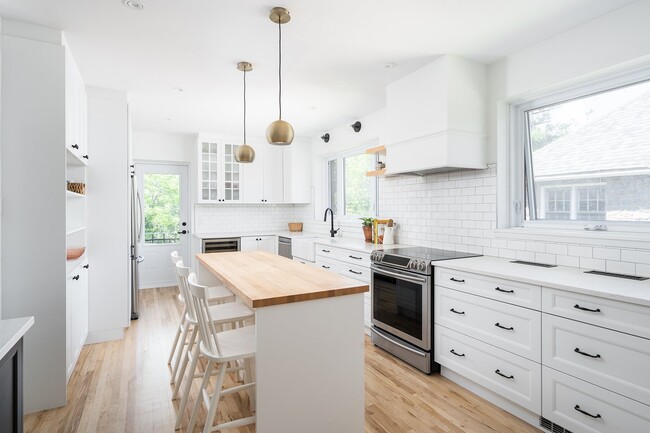 Photo - 355 Boul Laird