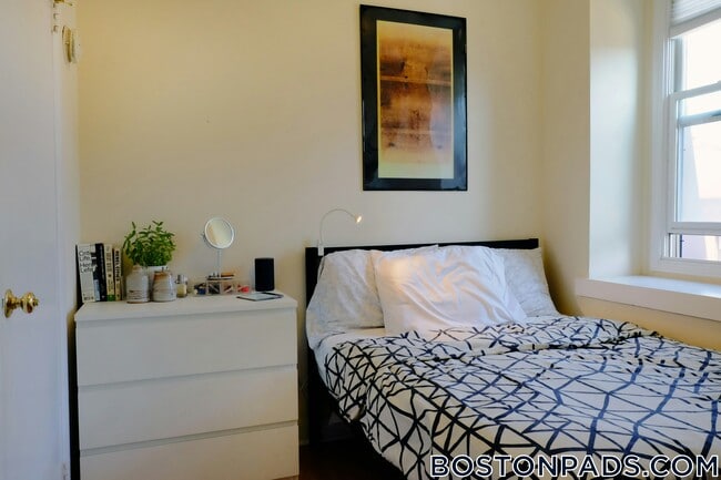 Building Photo - 1 Union Pk