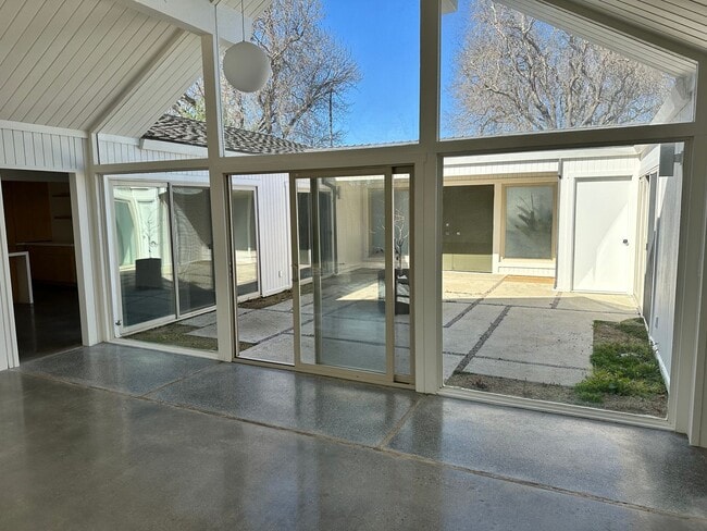 Photo - Beautiful Salinas Home