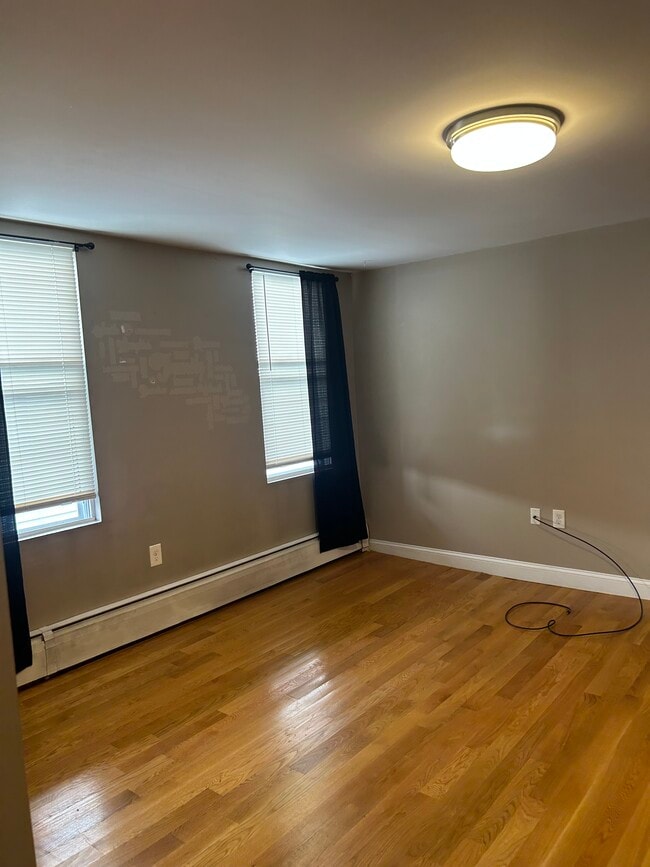 Photo - 959 Locust St Unit 2nd fl