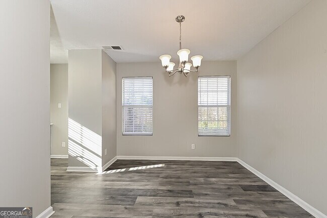 Photo - 3392 Homeward Trail