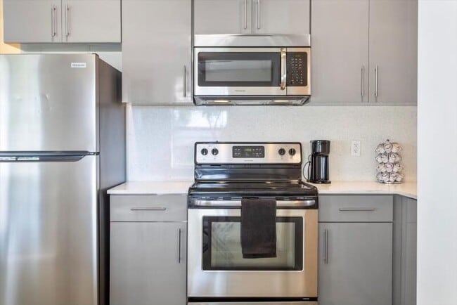 Building Photo - 113 Phippen Waiters Rd