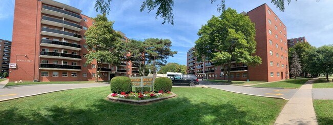 Photo - Seville East & West