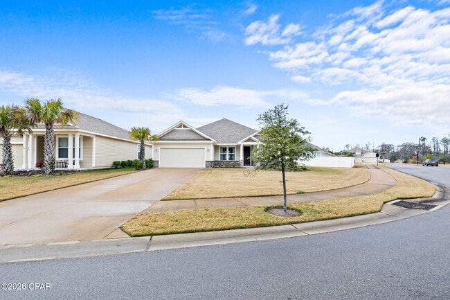 Photo - 455 Foxtail Wy