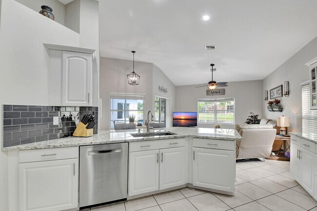 Photo - 11723 Water Bend Ct