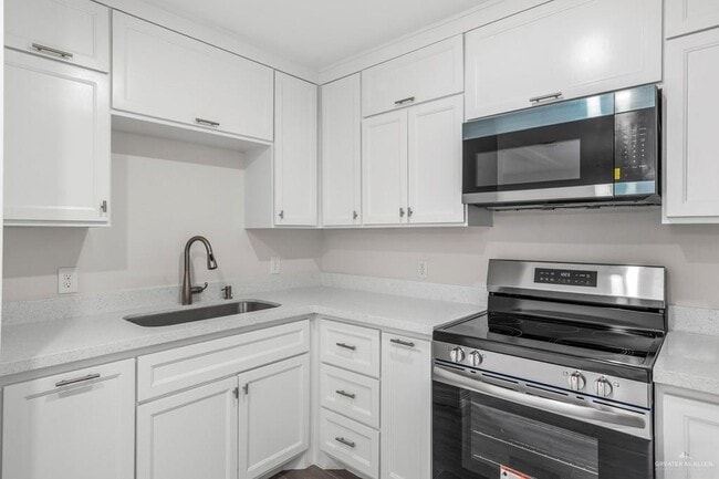 Photo - 12 E St Unit B