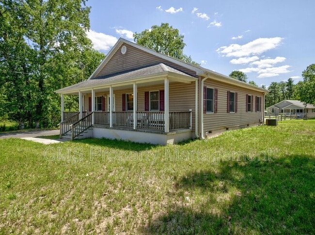 Photo - 756 Lakehurst Rd
