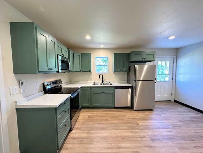 Building Photo - 1201-1203 Atrium Ct Unit 1201