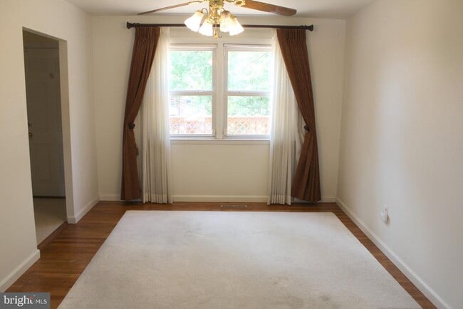 Photo - 1120 Linkside Dr