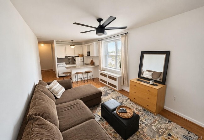 855 E Broadway Unit Le