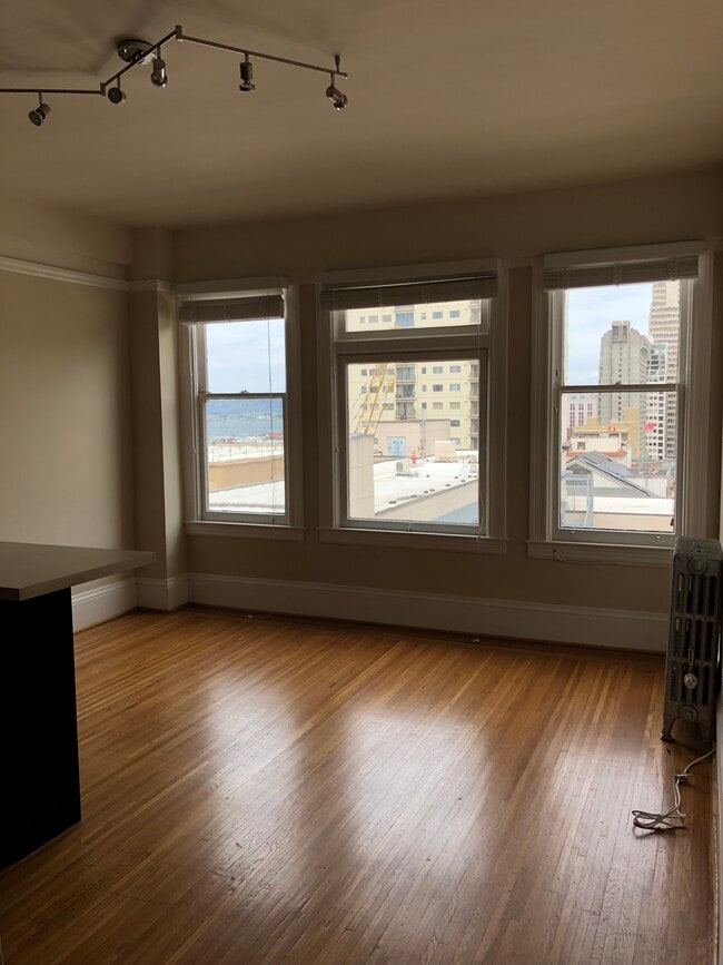 Photo - 1000 Powell St Unit 27