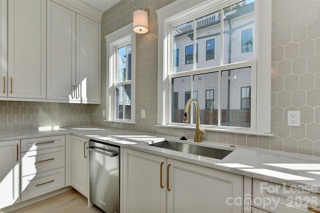 Photo - 4117 Selwyn Walk Ct