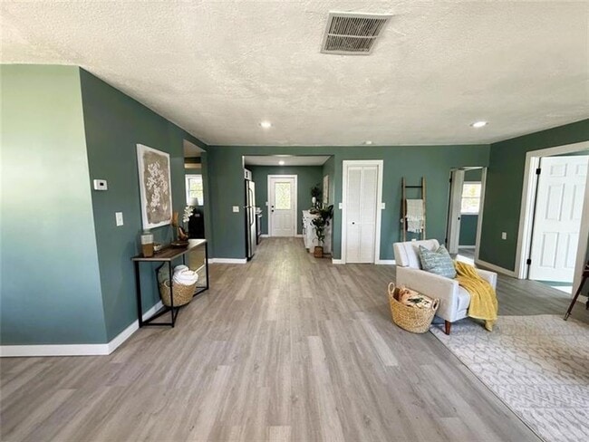 Photo - 12013 Teifer Ave