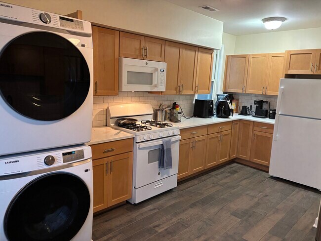 Photo - 3624 N Wayne Ave Unidad 2