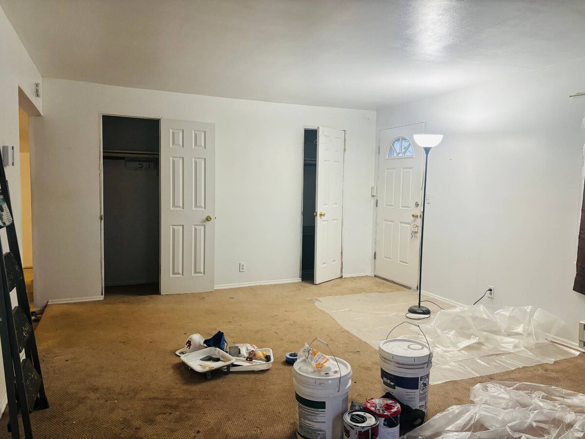 Photo - 89 Manila Ave