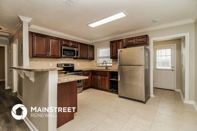 Photo - 701 Palm Springs Dr