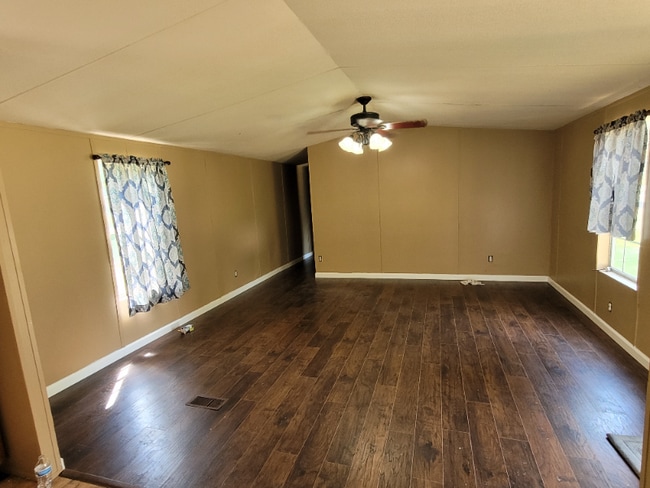 Photo - 250 E Elizabeth St