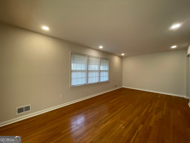 Photo - 2297 Hylaea Rd