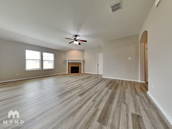 Photo - 126 Liberty Way