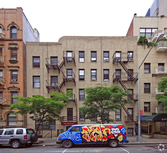 Photo - 234 E 52nd St