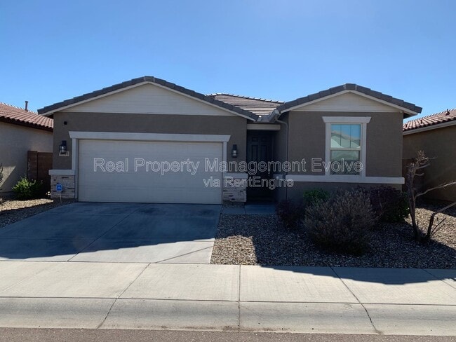 Photo - 8721 W MacKenzie Dr