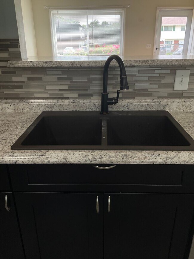 405 E Poos Dr Unit 405 BPoos