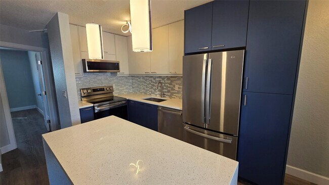 Photo - 2607 NE 8th Ave Unit 14