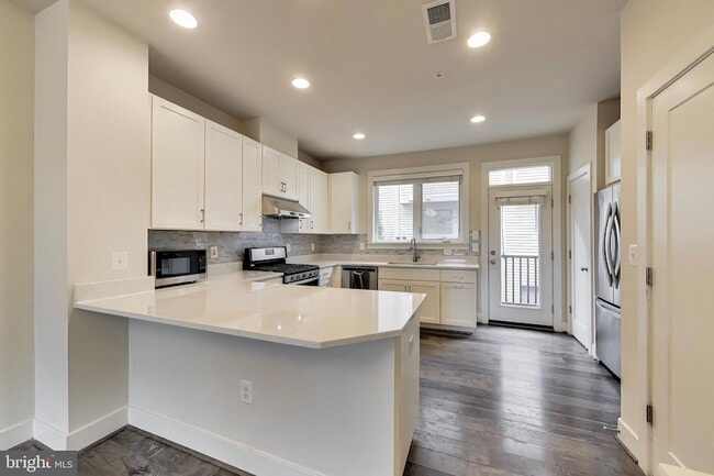 Photo - 16616 Crabbs Branch Way