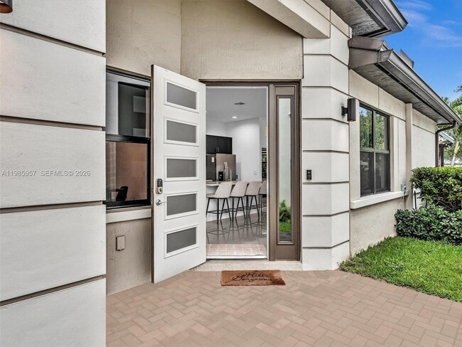 Photo - 4936 Whispering Way