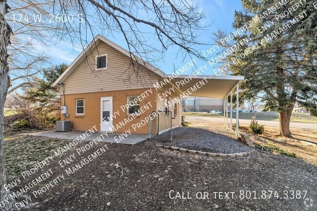 Building Photo - Charming Pet Friendly 2 Bed - 1 Bath Home ...